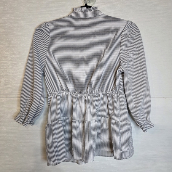 Monteau Elegant Striped Blouse in Gray and White - Picture 2 of 3